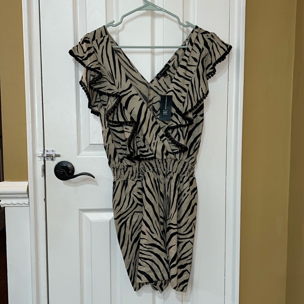 INC international concepts romper size large